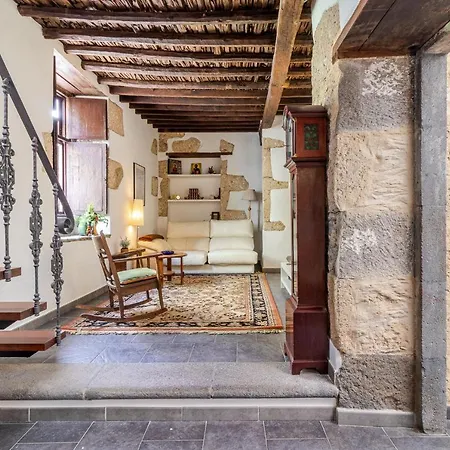 Flatguest Amiga Mia - Traditional House Las Palmas