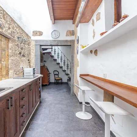Flatguest Amiga Mia - Traditional House *